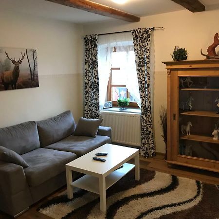 Gestuet Tiefenhof Apartment Nittenau ภายนอก รูปภาพ