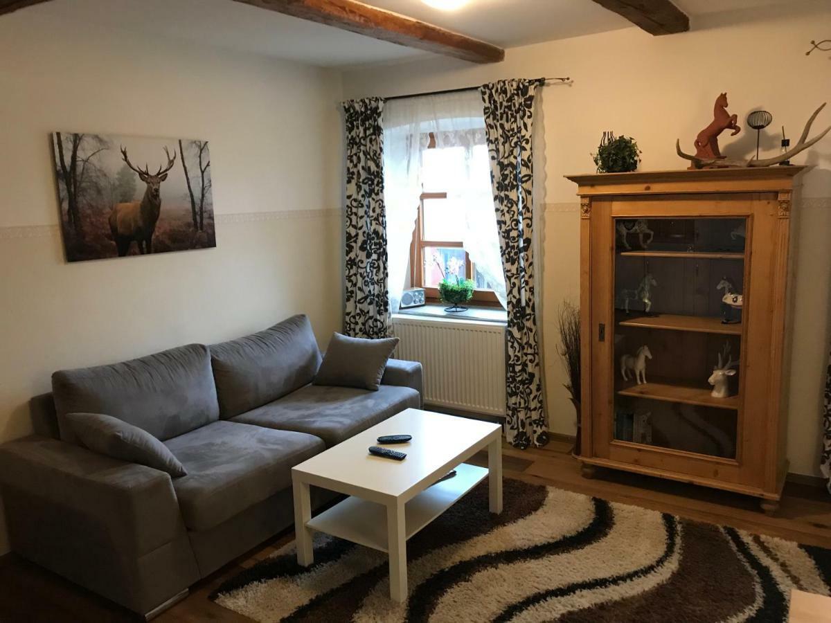 Gestuet Tiefenhof Apartment Nittenau ภายนอก รูปภาพ